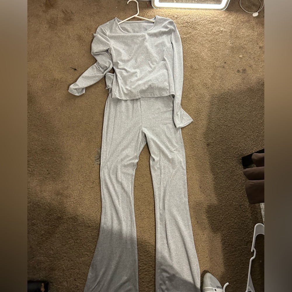 Gray Three piece set (Long sleeve and short sleeve with flare pants)